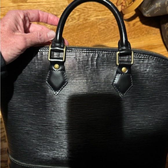 Louis Vuitton Epi Alma PM • Black Leather Satchel • Authentic Designer Bag - Picture 6 of 12